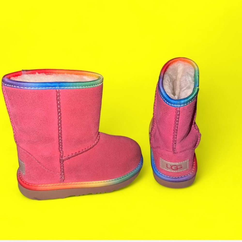 UGG Fuchsia Boots with Multicolor Edge - Picture 3 of 4